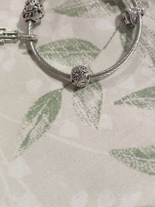 Charm plata Margarita