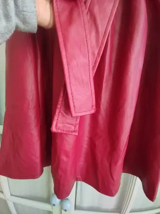 Falda efecto piel roja T U