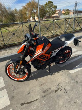 KTM Duke 390