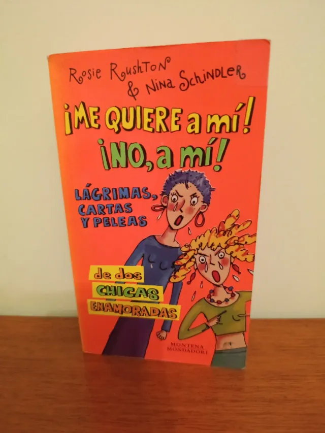 Me quiere a mi! No, a mi! / He loves me! No, He...