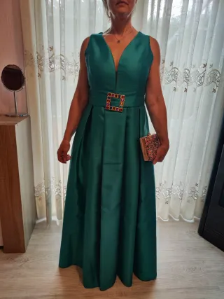 Vestido de fiesta verde usado una vez