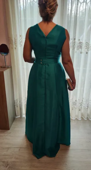 Vestido de fiesta verde usado una vez
