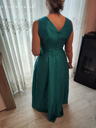 Vestido de fiesta verde usado una vez