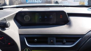 Lexus UX 250h Business 2WD 135 kW (184 CV)