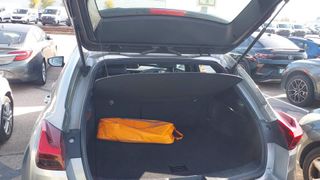 Lexus UX 250h Business 2WD 135 kW (184 CV)