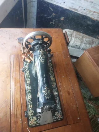 Máquina de coser antigua