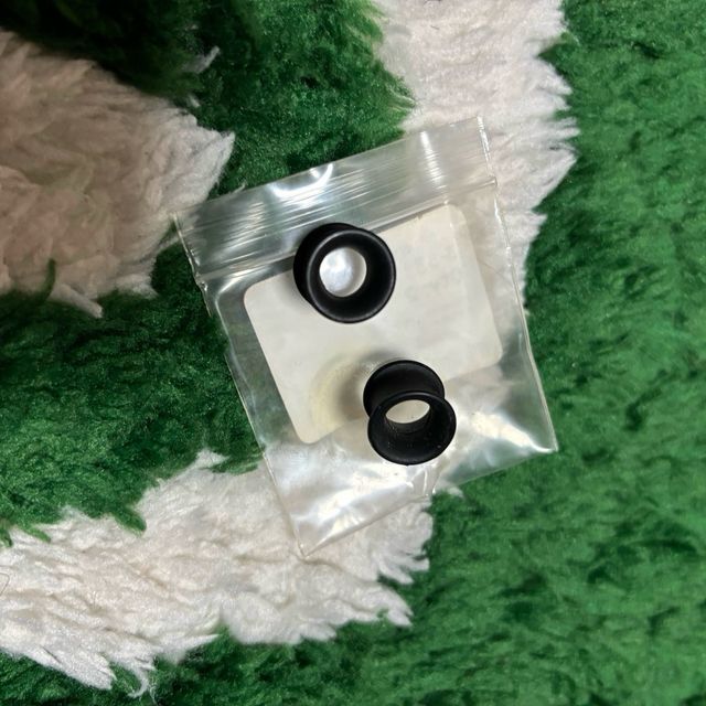 septum medicinal y dilataciones orejas negras