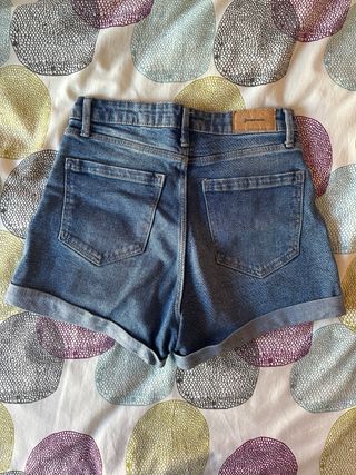 Shorts vaqueros Stradivarius Talla 36