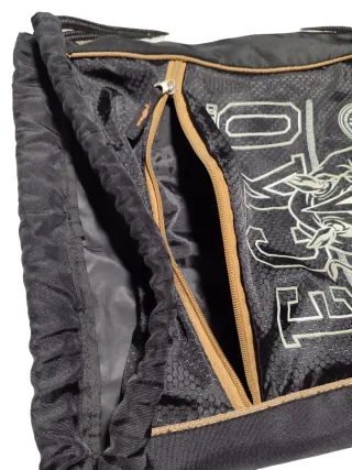 Mochila skater Ecko Negra y Dorada