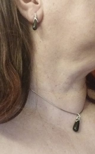 Conjunto Plata y Obsidiana: Pendientes y Colgante