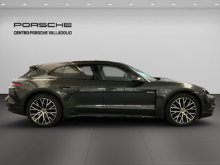 Porsche Taycan 4 Cross Turismo 420 kW (571 CV)
