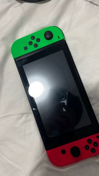 NintendoSwitch/Accesorios + Mario Wonder +2 JoyCon