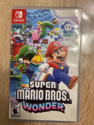 NintendoSwitch/Accesorios + Mario Wonder +2 JoyCon
