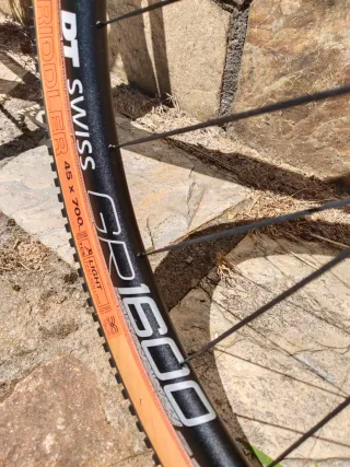 Bici Gravel FOCUS Atlas 8.9 Carbono