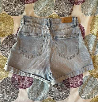 Shorts vaqueros Stradivarius Talla 36
