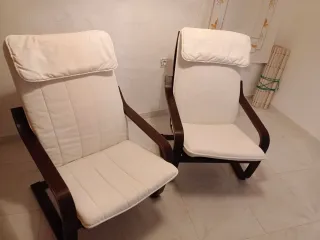 2 Mecedoras de madera y tela