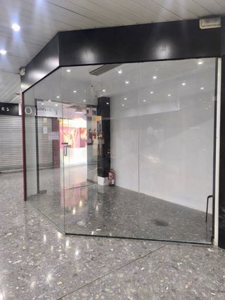 EN ALQUILER LOCAL EN CERDANYOLA DEL VALLES