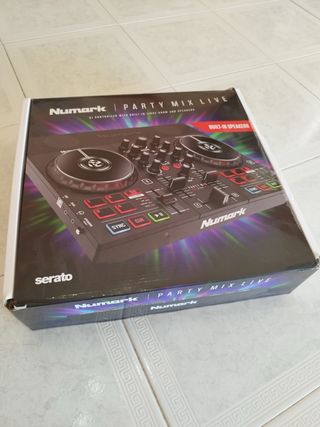 Controladora DJ Numark Party Mix Live
