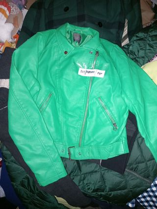 121- Chaqueta T40 - verde  Primark