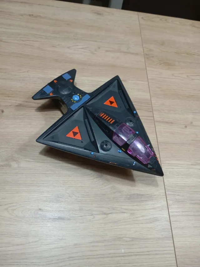 Nave Starcom Shadow Bat