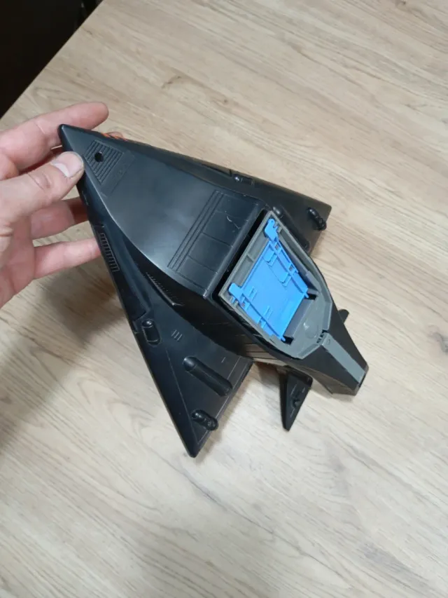 Nave Starcom Shadow Bat