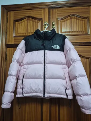 The North Face Chaquetón Plumífero Rosa y Negro