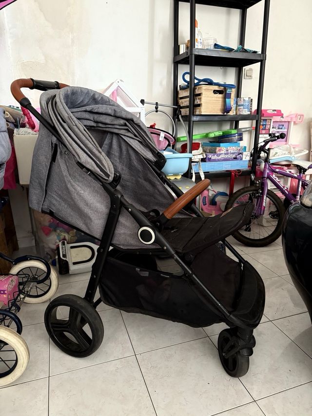 Silla de paseo Kinderkraft gris