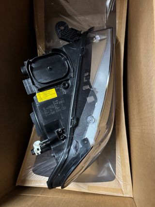 Faros BMW X3 2013 nuevos  Marca alkar sin estrenar