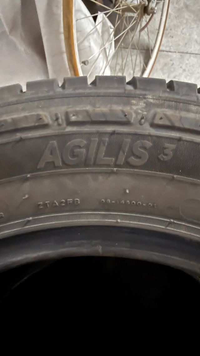 Neumáticos casi nuevos