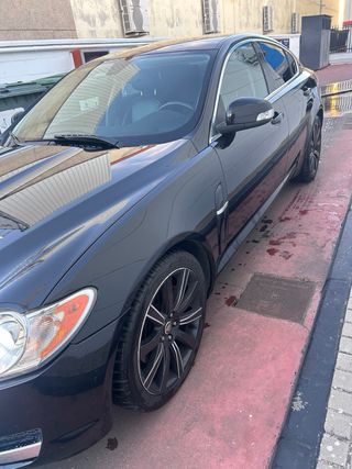Jaguar XF 2010