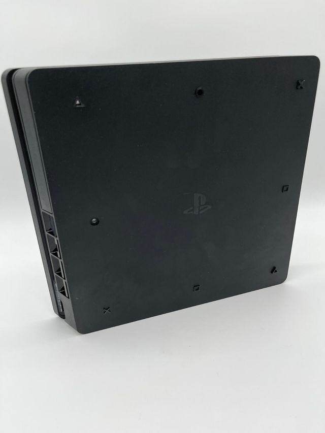 PS4 (PlayStation 4) Nera + Giochi