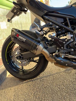 Escape Akrapovic Carbono Kawasaki Z900