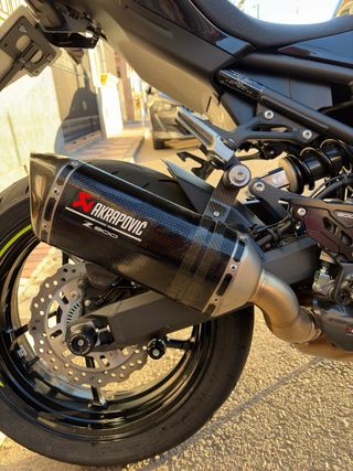 Escape Akrapovic Carbono Kawasaki Z900