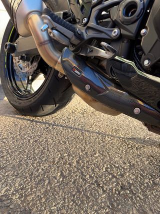 Escape Akrapovic Carbono Kawasaki Z900