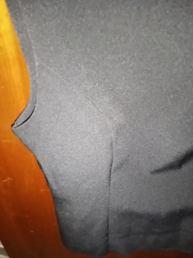 Top negro sin mangas