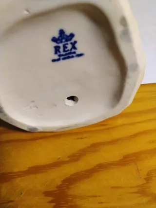 Figura Lladro Niña Cesta Azul