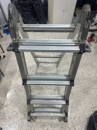 Escalera aluminio plegable