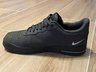 Zapatillas deportivas beige y blancas