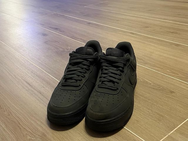 Zapatillas deportivas beige y blancas