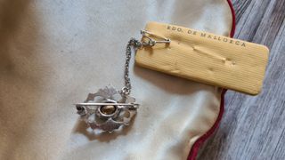 Spilla vintage con cristallo azzurro e marcassiti