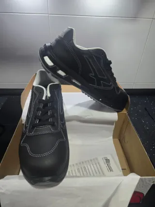 Zapatos de trabajo U-Power sin estrenar