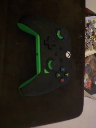 Mando Xbox Series X Negro y Verde