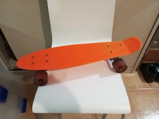 Monopatín naranja para niñ@s