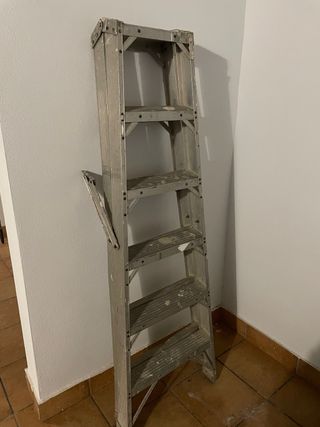 Escalera aluminio plegable