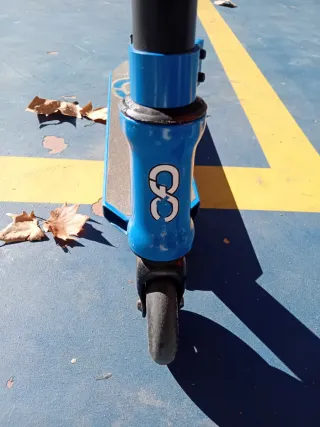Patinete scooter azul