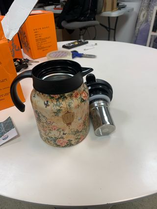 Tetera floral con infusor