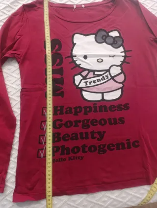 Camiseta Hello Kitty Manga Larga Roja