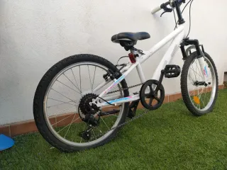 Bicicleta 20" ( 6-9 años) con cambio Shimano