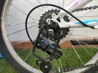 Bicicleta 20" ( 6-9 años) con cambio Shimano