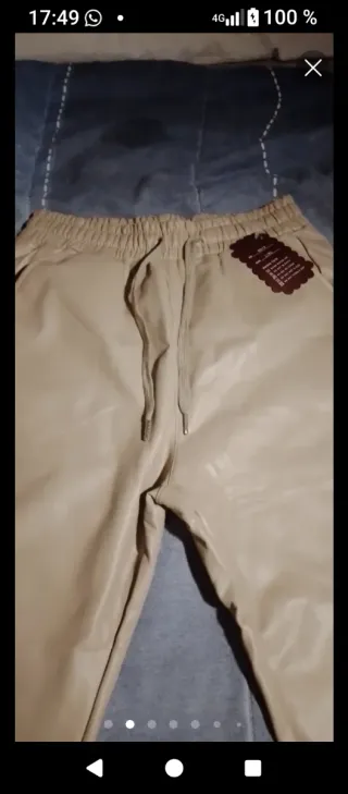 Pantalones beige cuero fino Talla L